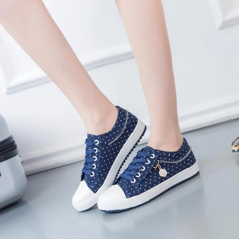 Breathable Lace Cut Out Casual Canvas Shoes