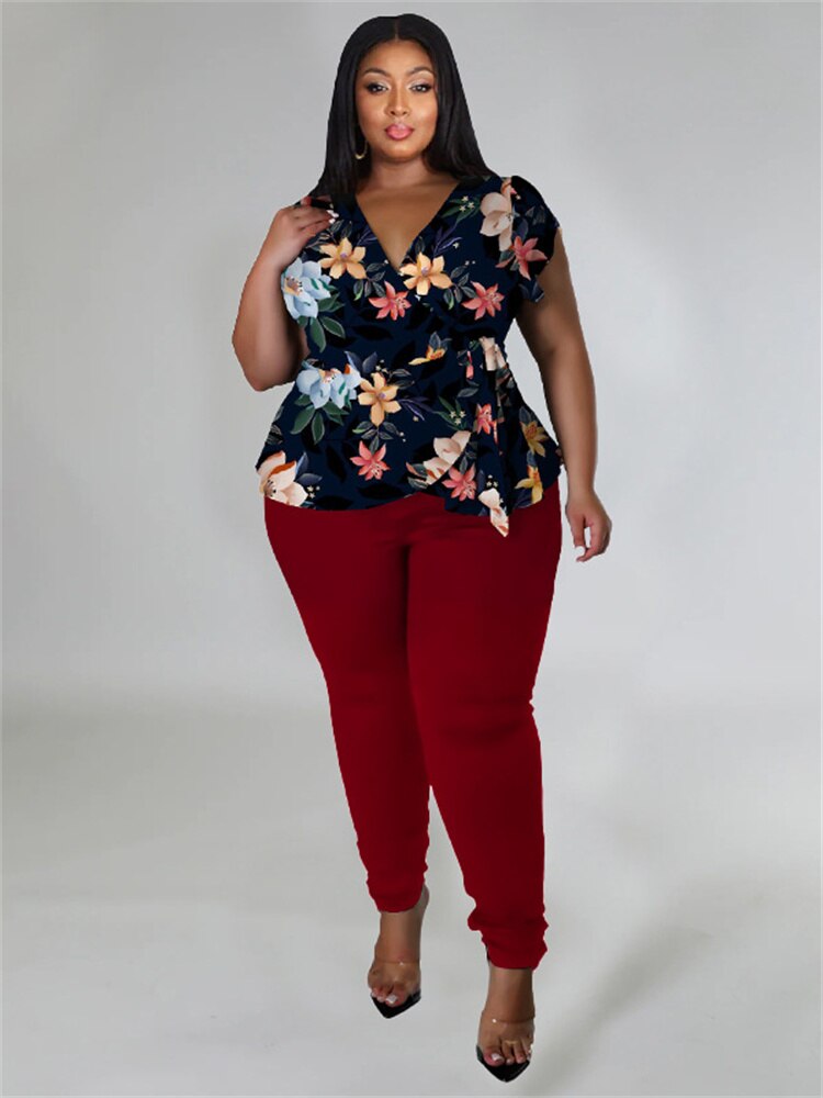 Plus Size Two Piece Printed Top Solid Leggings Matching Set